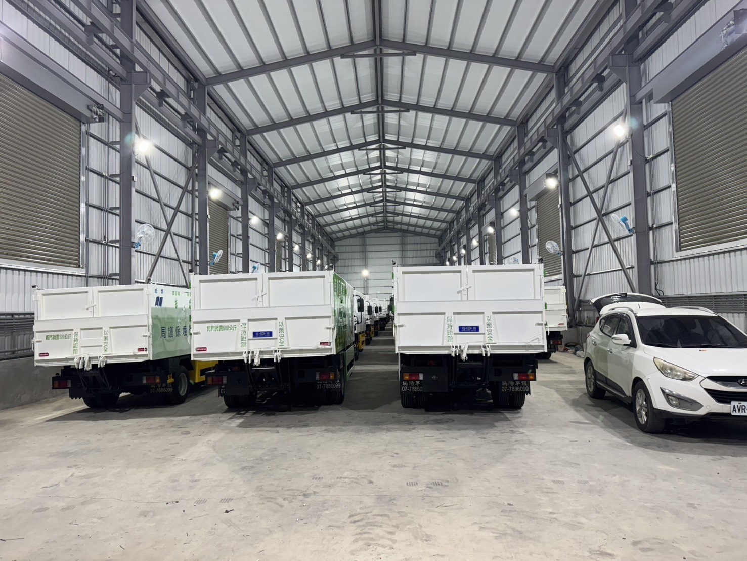 完成車輛停放區